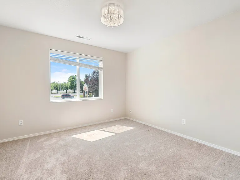 1639 SW Wright Pl — Photo 26