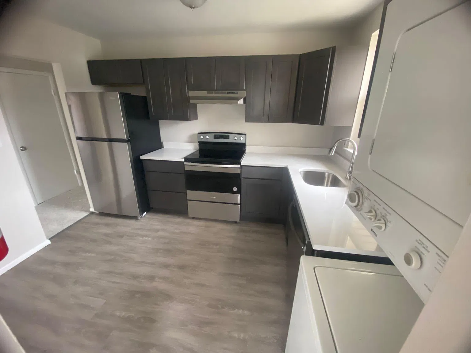 2 bed, 1.5 bath, 960 sqft, $2,000 — Photo 3
