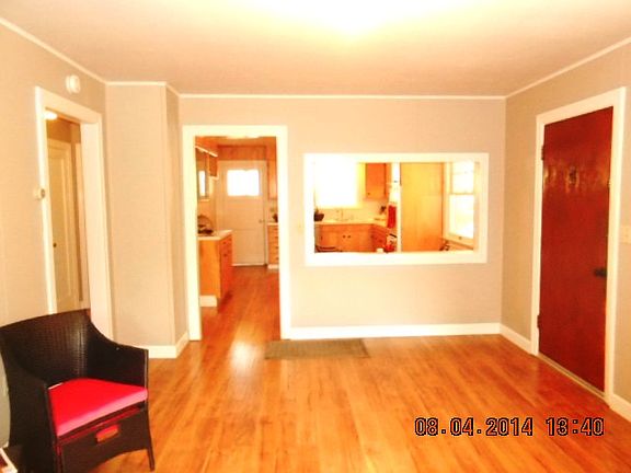 3rd image of 8686 Center St