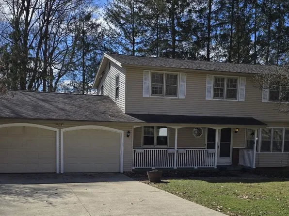 2217 Whitnauer Dr, Mansfield, OH 44904