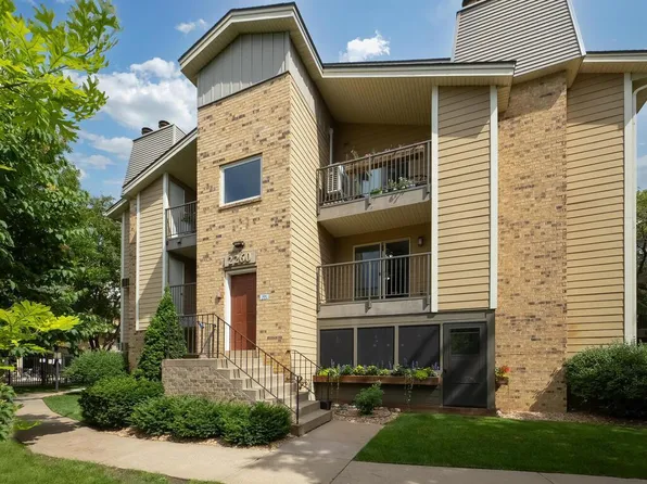 2260 Ridge Dr APT 22, Saint Louis Park, MN 55416