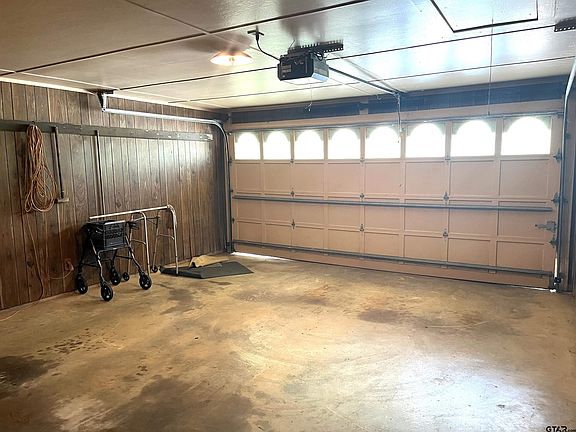 5th image of 703 N Pineda St