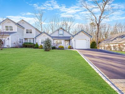 27 Huntingdale Way, Middle Island, NY, 11953
