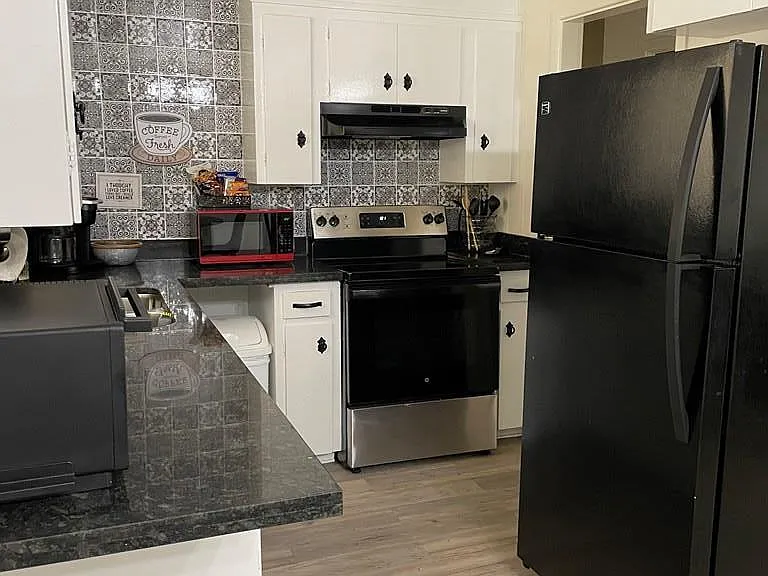 1617 E Los Ebanos Blvd — Photo 13
