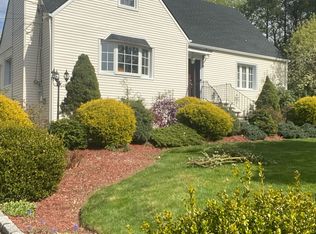 2426 Broad St, Yorktown Heights, NY 10598