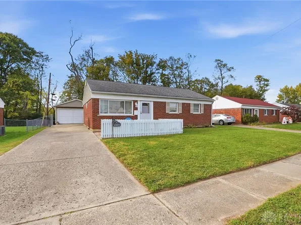 1321 Kapok St, Fairborn, OH 45324