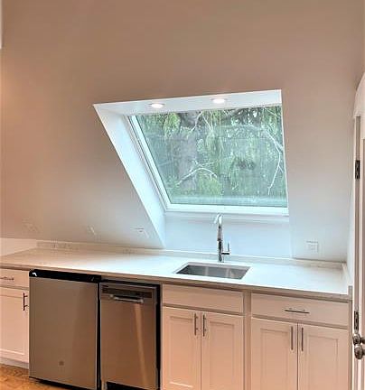 2nd image of 29 Green St #14