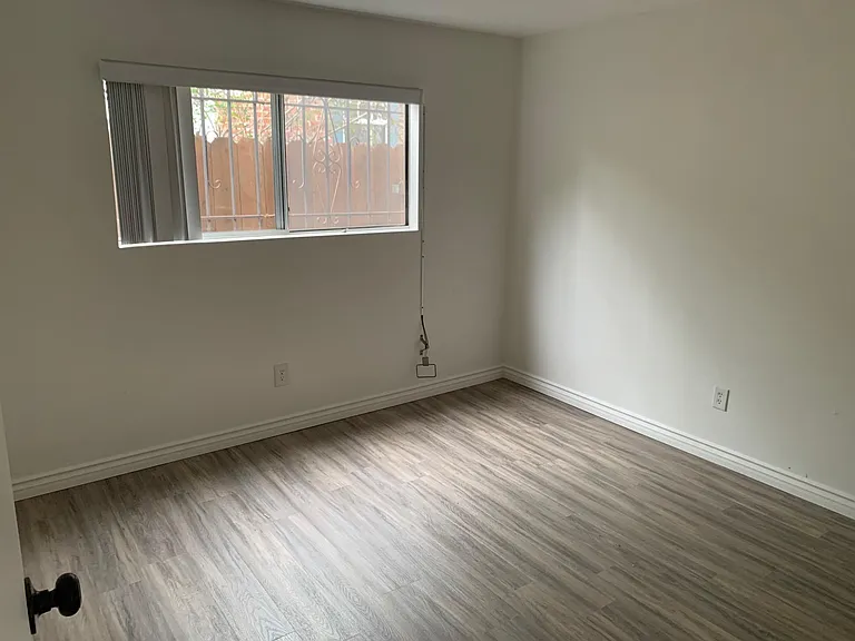 4550 Louisiana St #1 — Photo 9