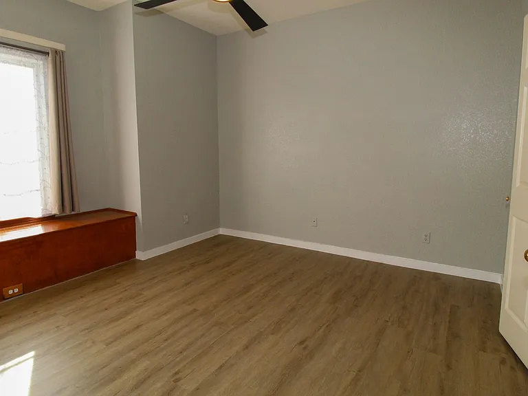 2081 Paseo Del Prado Dr — Photo 31