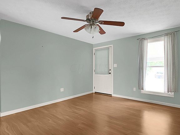 3rd image of 930 Breathitt Ave