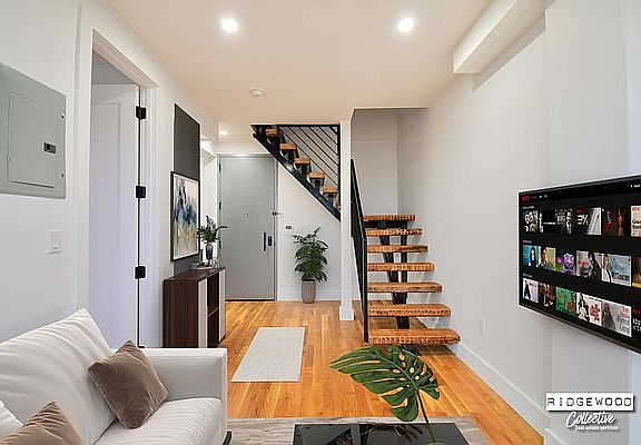 5th image of 1336 Jefferson Ave
