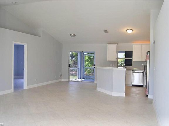 4th image of 1304 NE 23rd Ter