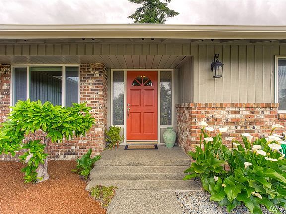 3rd image of 2117 126th Avenue Ct E