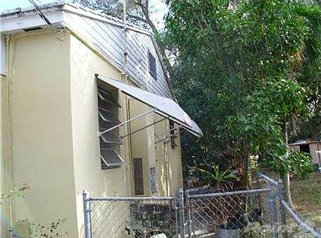 2nd image of 970 NE 132nd St