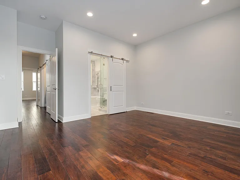 1919 N Drake Ave #B — Photo 15