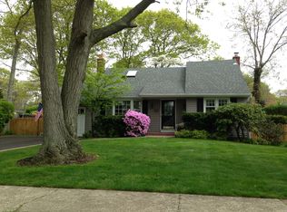 295 Academy St, Bayport, NY 11705
