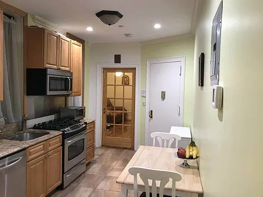 Rented by Mega Homes Realty INC | media 34