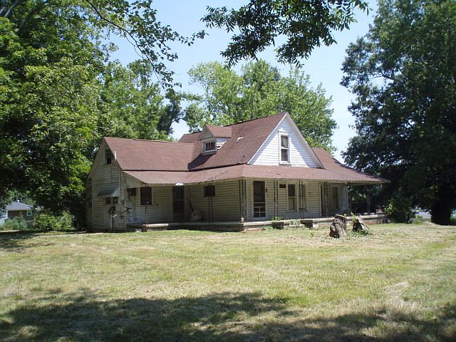 2nd image of 1109 Underwood St