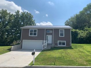 304 Vine St, New Haven, MO 63068