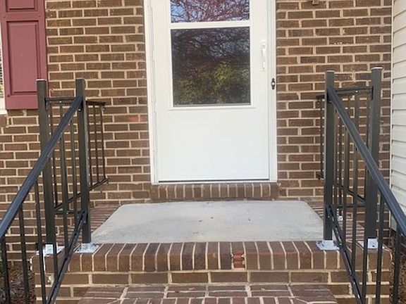 2nd image of 3703-4 Cliffridge Dr