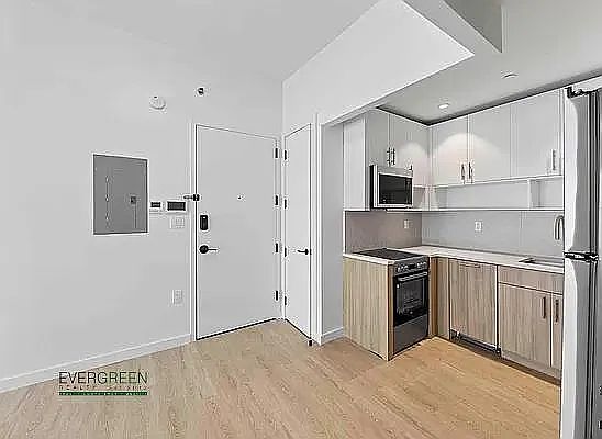 1st image of 335 Linden Blvd #7