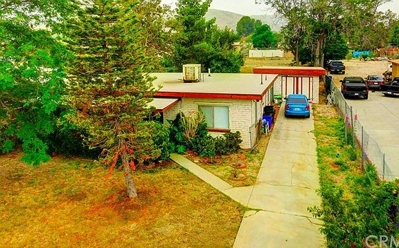 2nd image of 4014 Leuzinger Dr