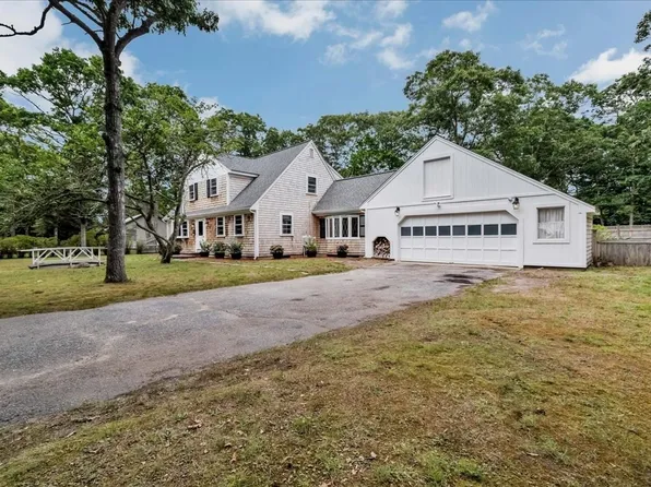 114 Childs St, Barnstable, MA 02630