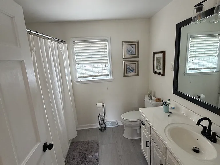 40 Cribbins Ave #40 — Photo 1