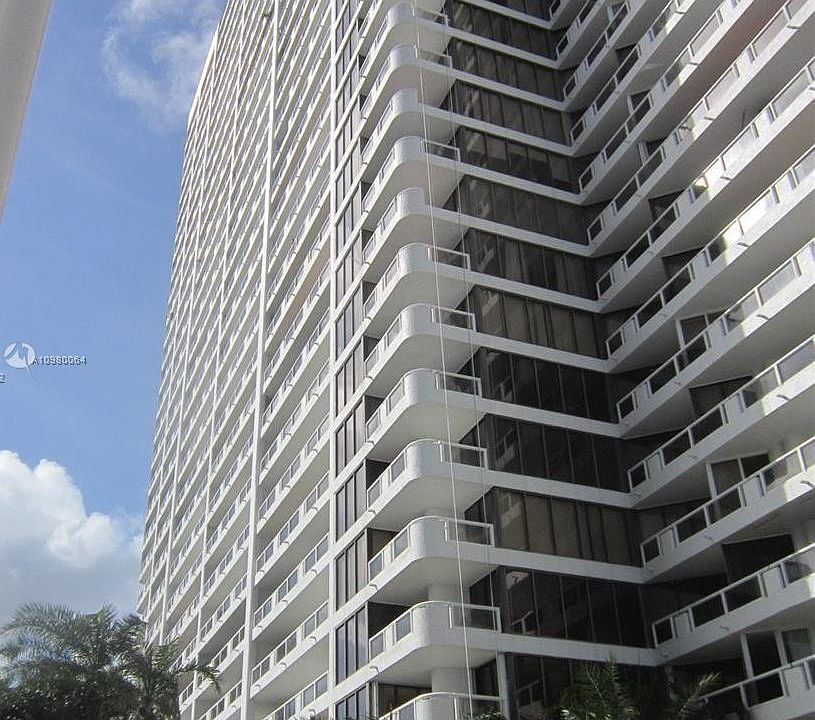 1st image of 1717 N Bayshore Dr #A-3853