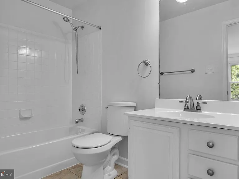 3610 Eagle Rock Ct — Photo 31