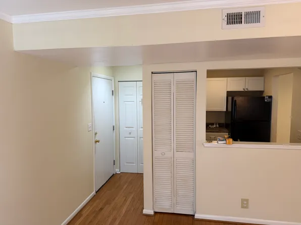 1243 Cedars Ct APT A3, Charlottesville, VA 22903