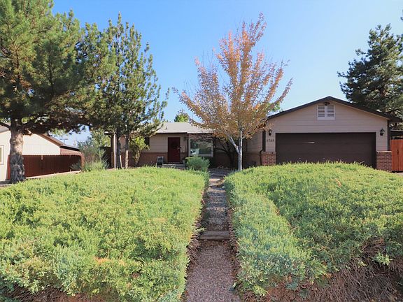 3rd image of 5709 Plaza Dr