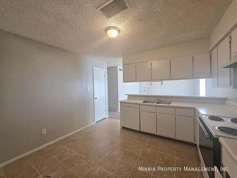 3007 W Louisiana Ave #15 — Photo 6