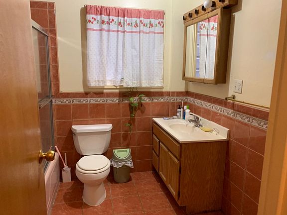 2nd image of 820 Cabrillo St APT 1