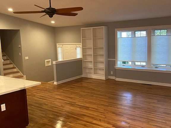 3rd image of 3420 Scenic Dr