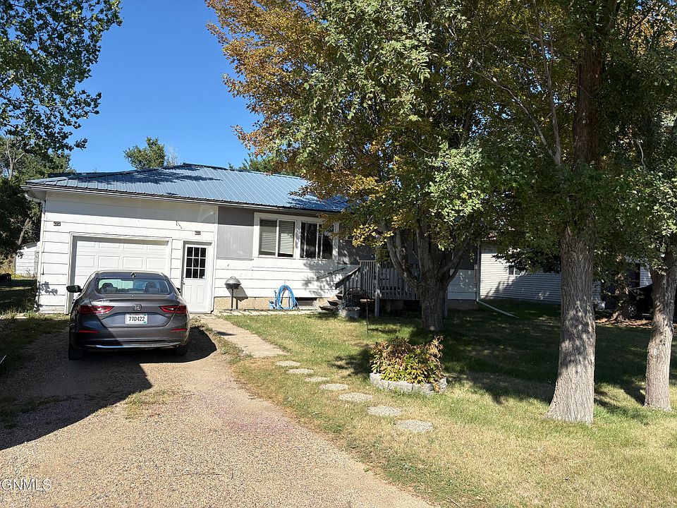 1st image of 212 2nd Ave SW