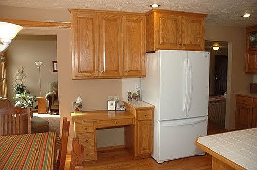 4th image of 821 E Justin Dr