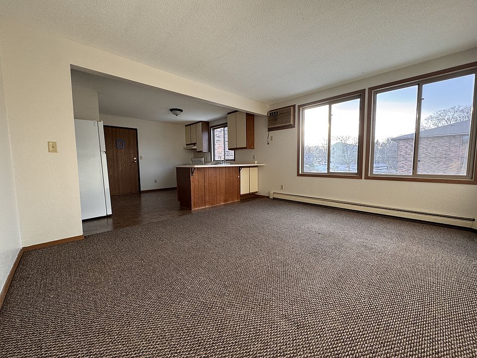 1st image of 1311 6th Ave S #203