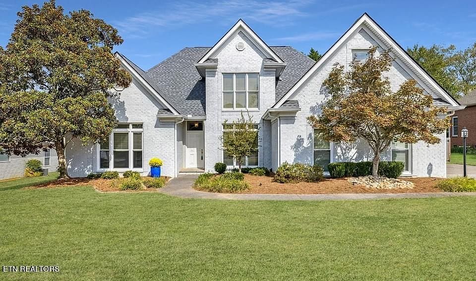 1st image of 2532 Silverstone Ln