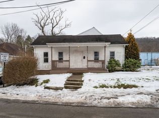 127 Haymond Hwy, Clarksburg, WV