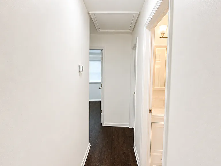 1002 Irving Dr — Photo 10