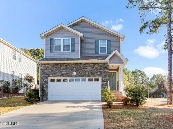 301 N Saylor St, Southern Pines, NC 28387