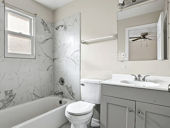 5th image of 4311 Norbrook Dr APT 5