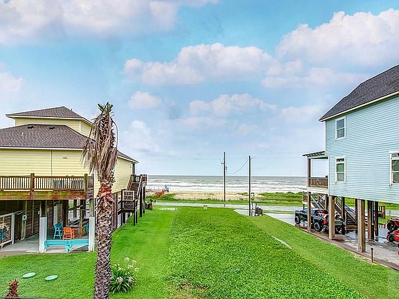 2nd image of 2788 Gulfview Ln #4