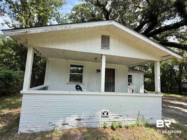 2708 Edgewood St, Mobile, AL 36607
