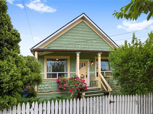 125 Victoria Rd, Nanaimo, BC V9R 4P4