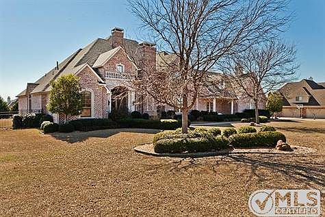 3rd image of 4008 Glen Meadows Dr