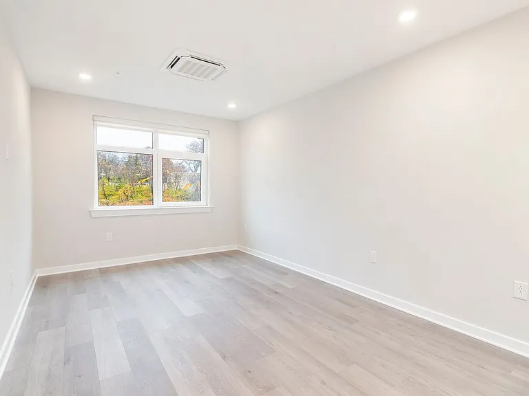 The Peak At Scotts Lane — Photo 128