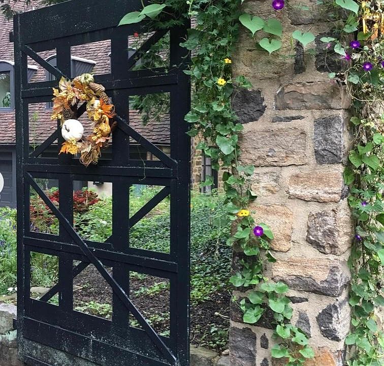 Entry gate