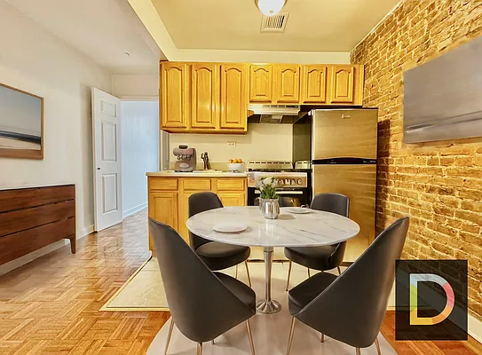 Rented by DALLAL | media 7